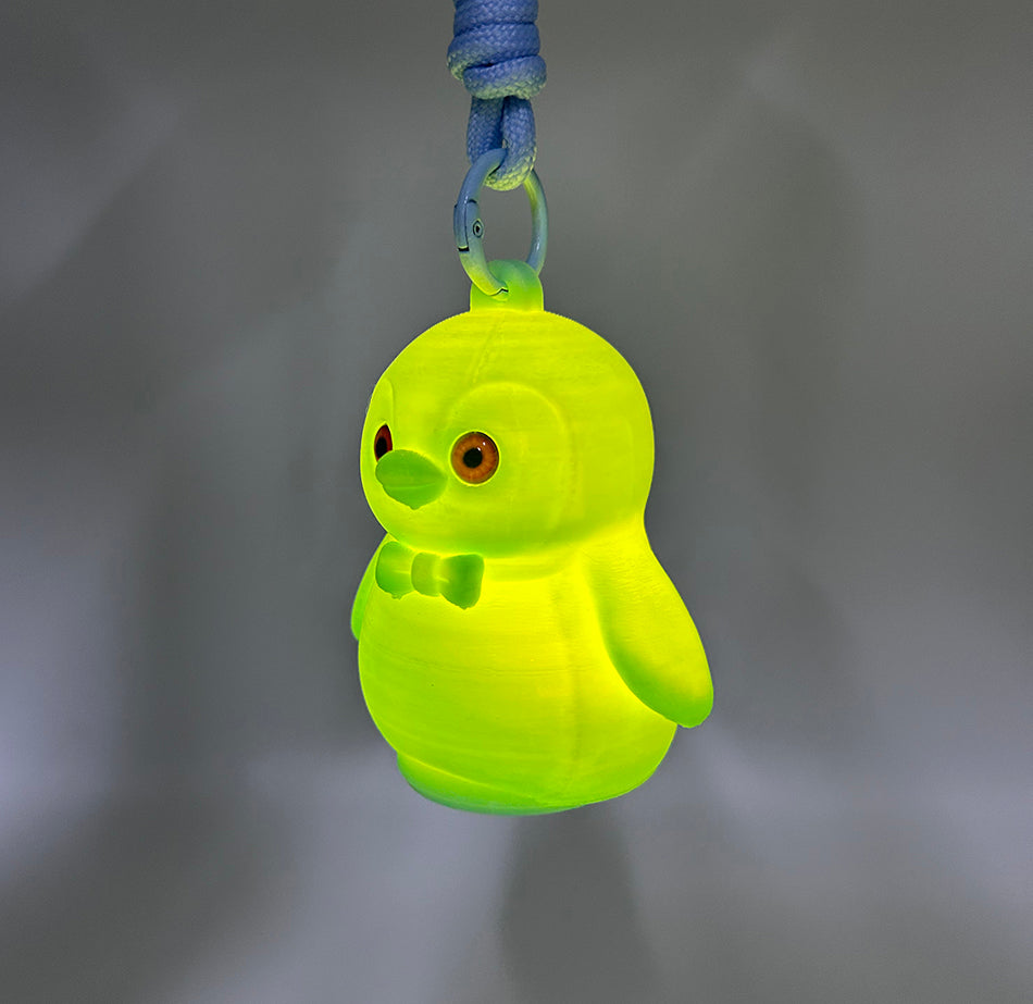 3D Printed Green and White Gradient Penguin 2026 Pendant Night Light Ambient Light Fashion Keychain Pendant Light
