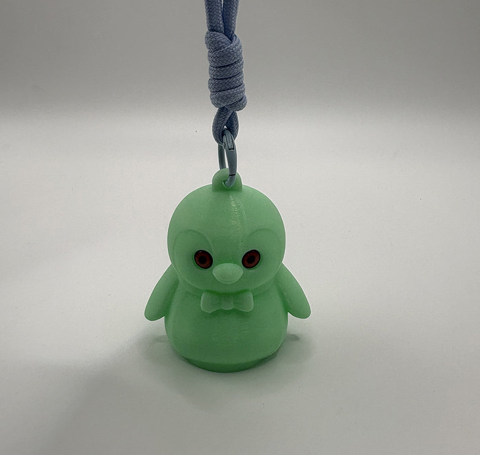 3D Printed Green and White Gradient Penguin 2026 Pendant Night Light Ambient Light Fashion Keychain Pendant Light
